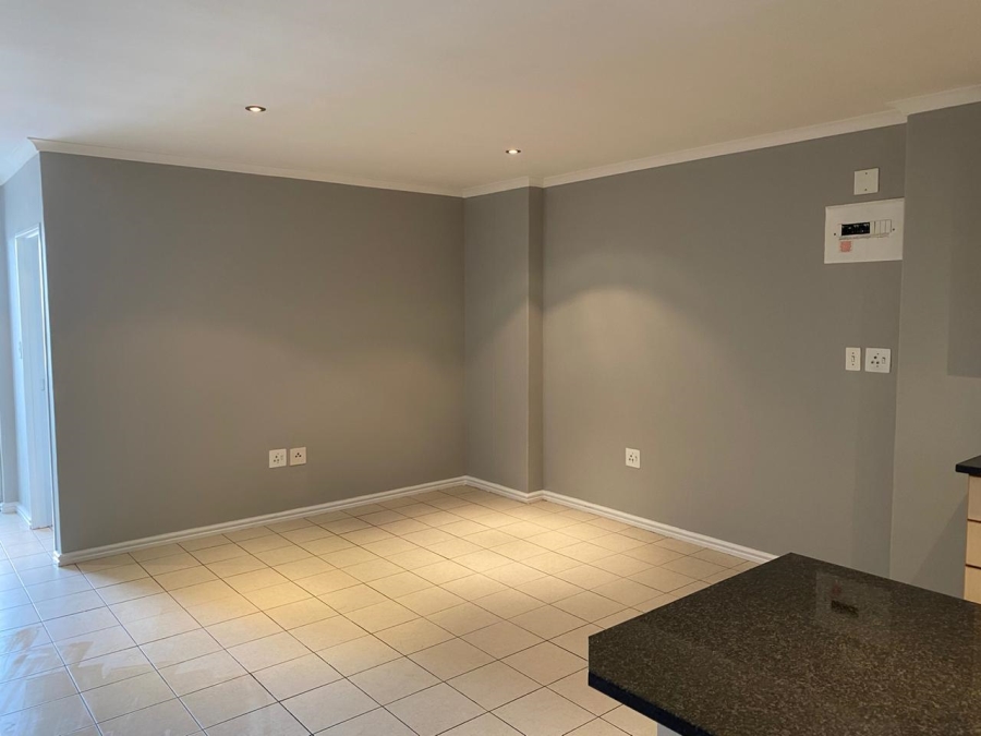 To Let 1 Bedroom Property for Rent in Wynberg Western Cape
